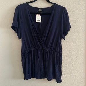 Short sleeve deep V neck peplum top